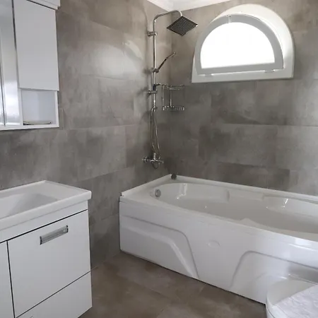 Beyaz 2 * פאטהיה