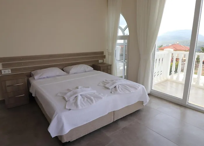 Beyaz 2 Φετιγιέ